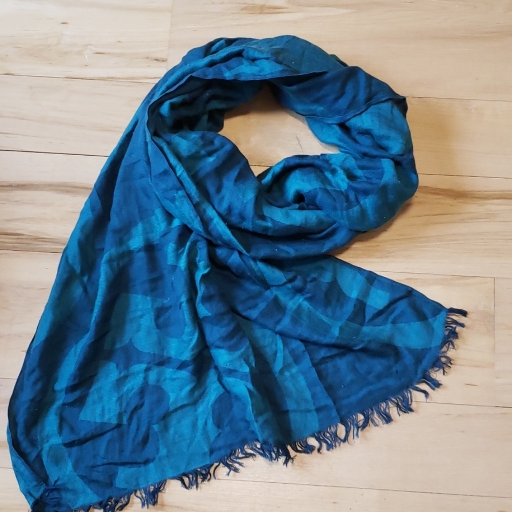 Like new Tory Burch warm scarf